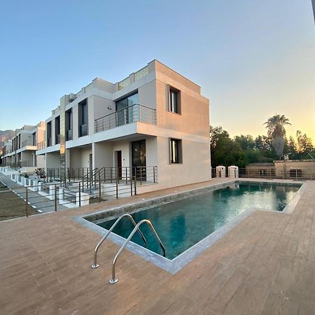 Palmiye Apartment Кіренія Екстер'єр фото